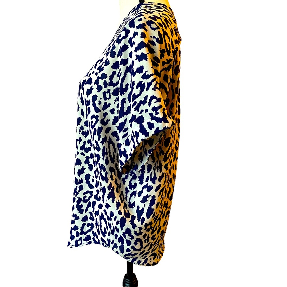 Lush Navy Leopard Hi-Lo Top Small - Picture 4 of 7